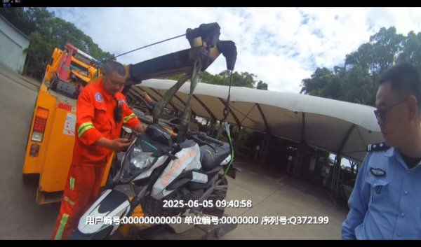 卓信宝配资 摩托车早高峰“闯”上海高架？骑手累计被记28分、罚款6900元